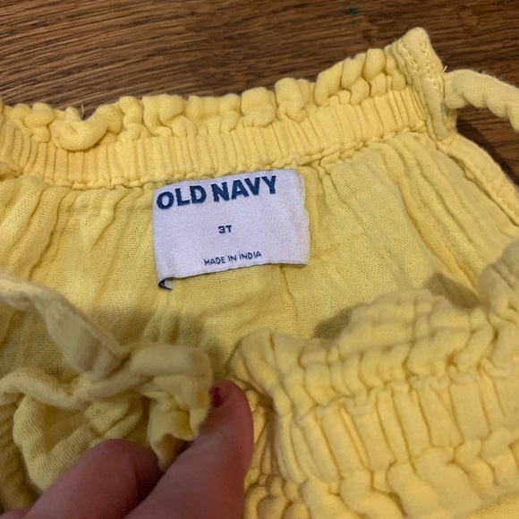 Buttery Yellow Old Navy Muslin Toddler Dress - Picture 2 of 4